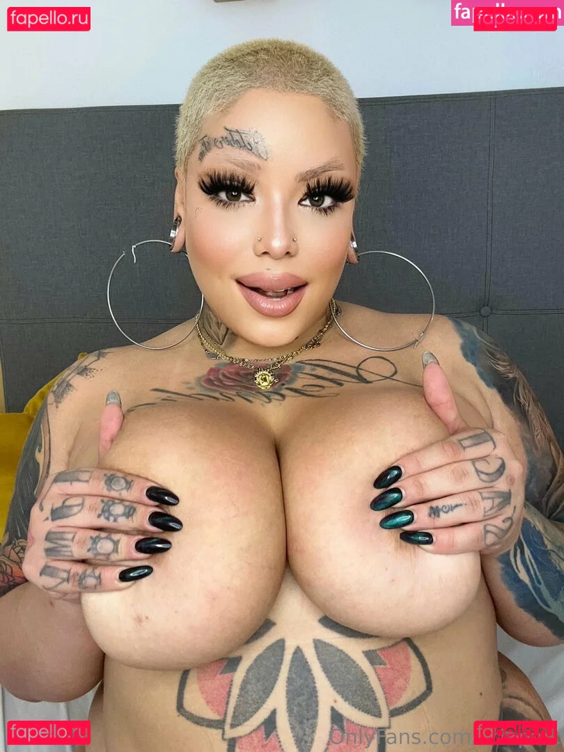 ariapink Onlyfans Photo Gallery 