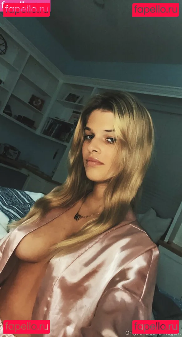 Megcrit Onlyfans Photo Gallery 