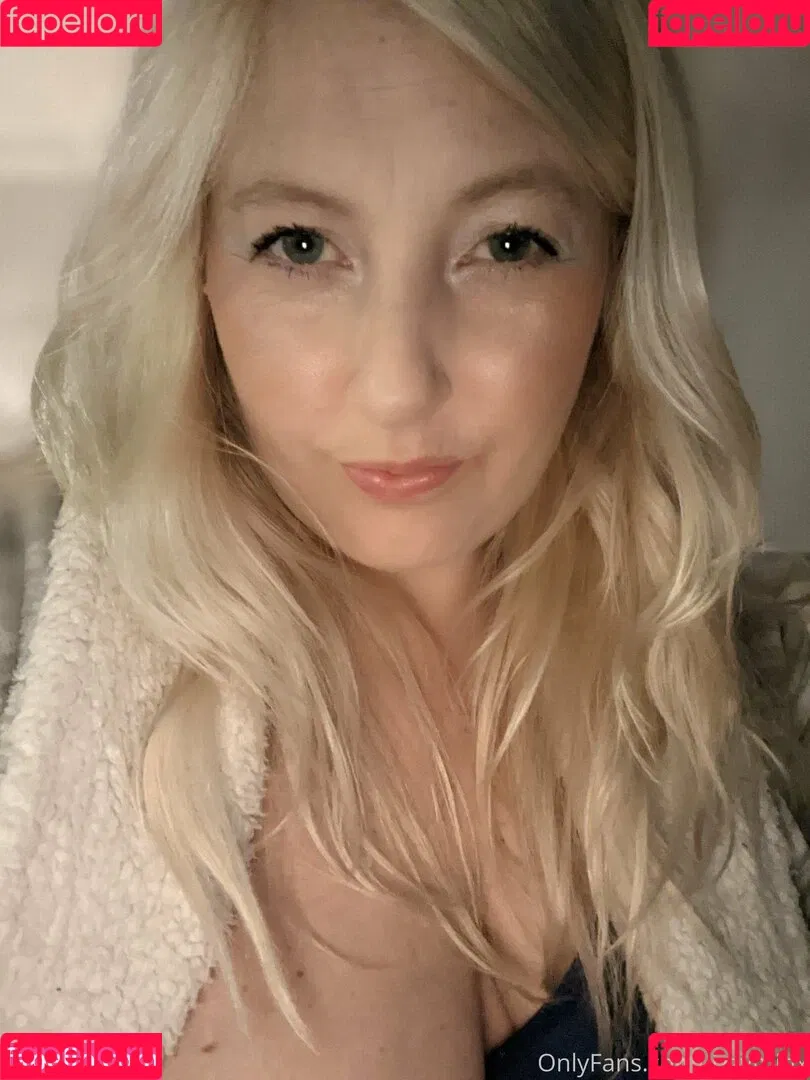 lizzyminx Onlyfans Photo Gallery 