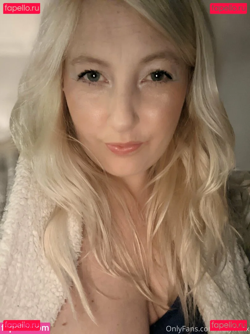 lizzyminx Onlyfans Photo Gallery 