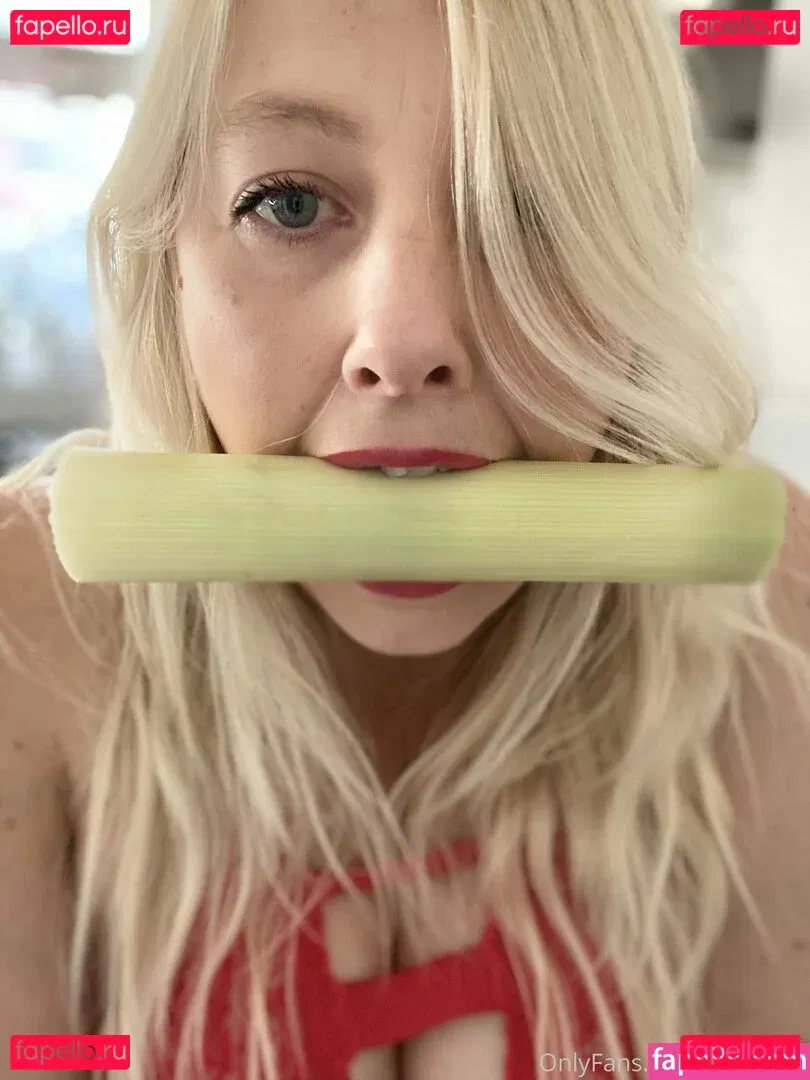 lizzyminx Onlyfans Photo Gallery 