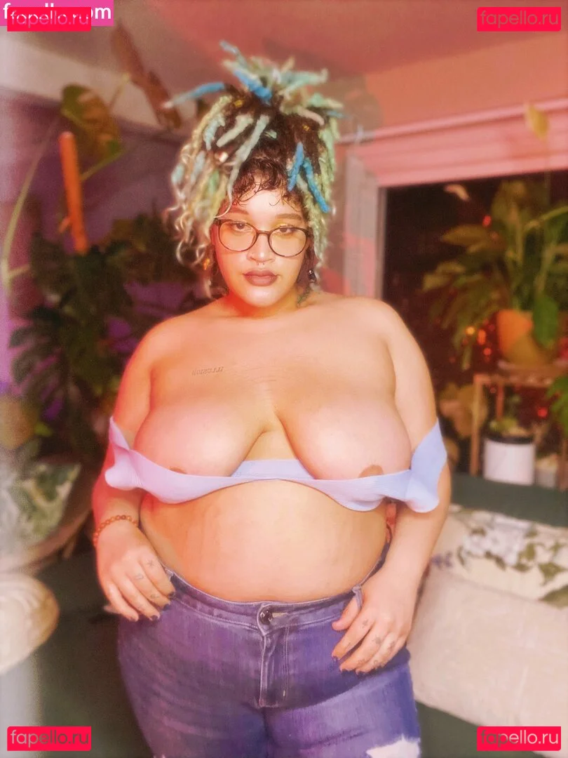 StickyEmpress Onlyfans Photo Gallery 