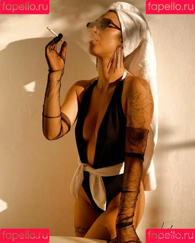 Poetique Girl Onlyfans Photo Gallery 