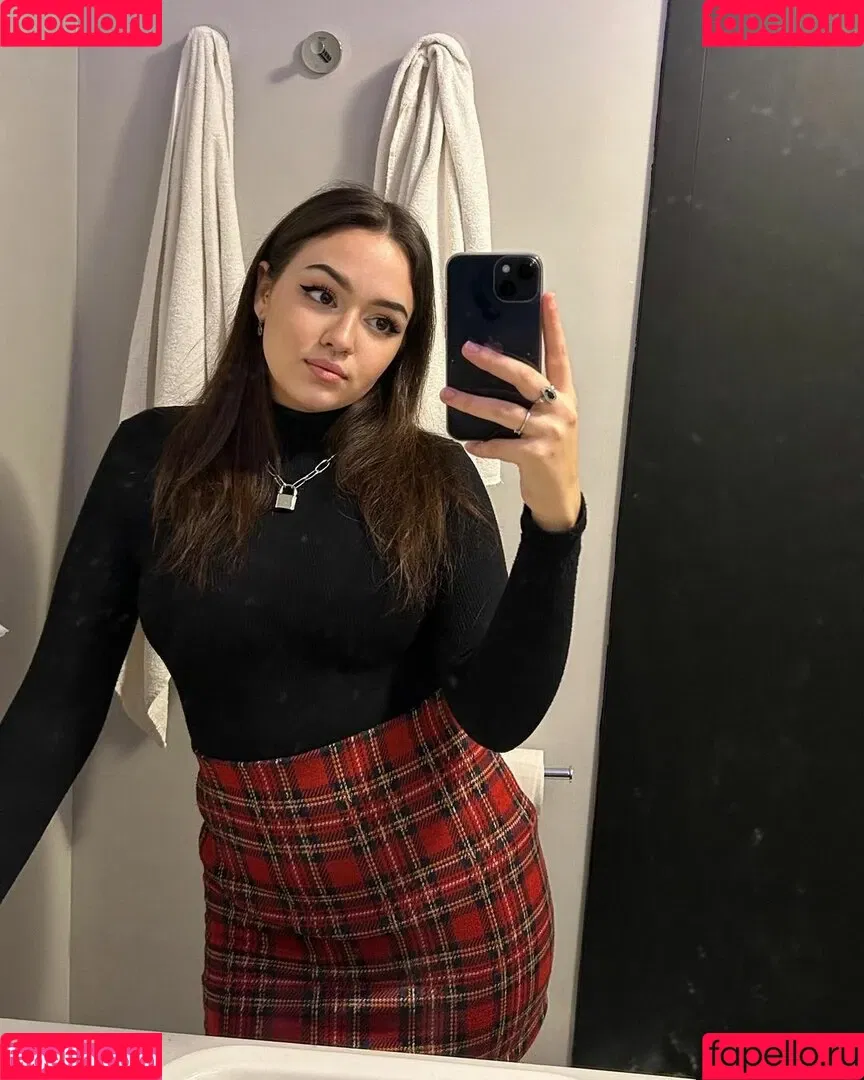 misbehavedjade Onlyfans Photo Gallery 