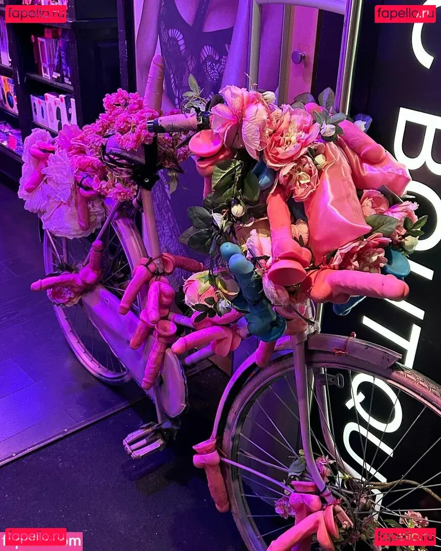 misbehavedjade Onlyfans Photo Gallery 