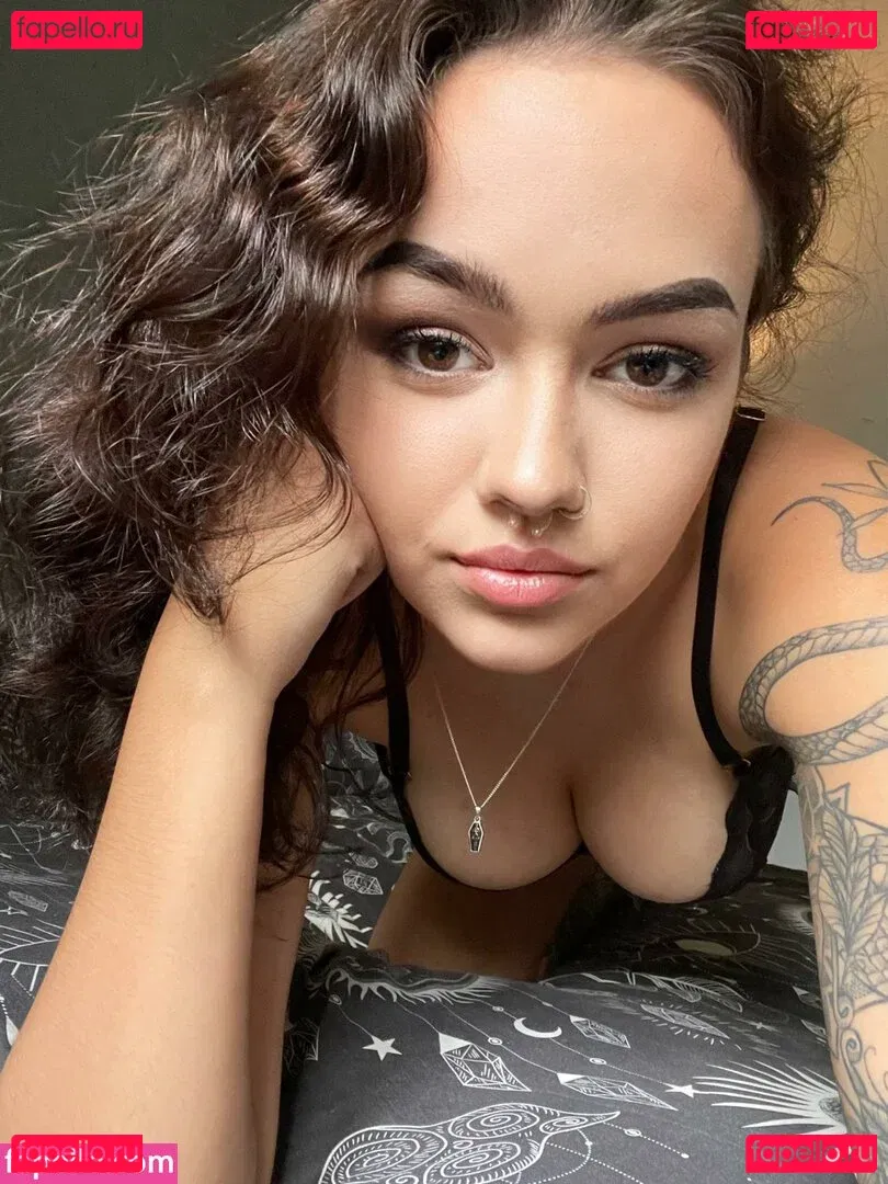 misbehavedjade Onlyfans Photo Gallery 