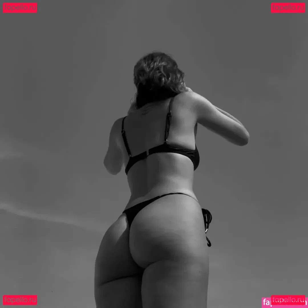 Polliana Aleixo Onlyfans Photo Gallery 