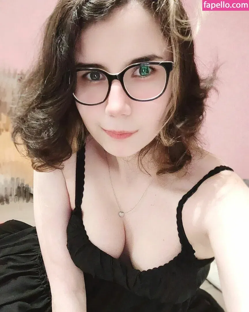 RiriMiaou Onlyfans Photo Gallery 