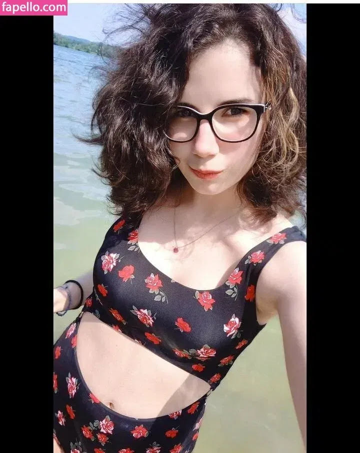 RiriMiaou Onlyfans Photo Gallery 