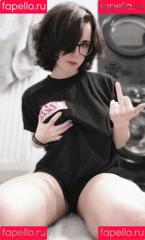 RiriMiaou Onlyfans Photo Gallery 