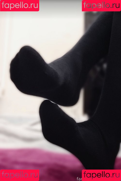 RiriMiaou Onlyfans Photo Gallery 