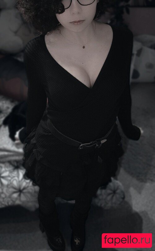 RiriMiaou Onlyfans Photo Gallery 