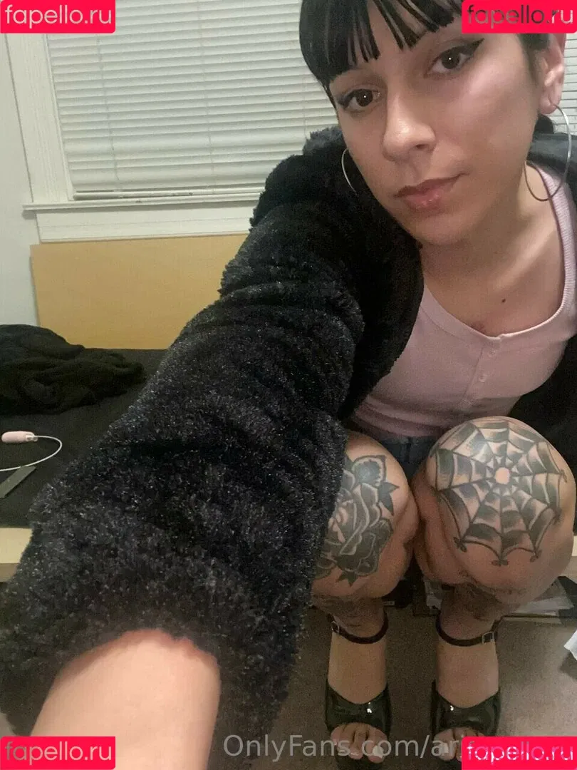 ariaaaxxx Onlyfans Photo Gallery 