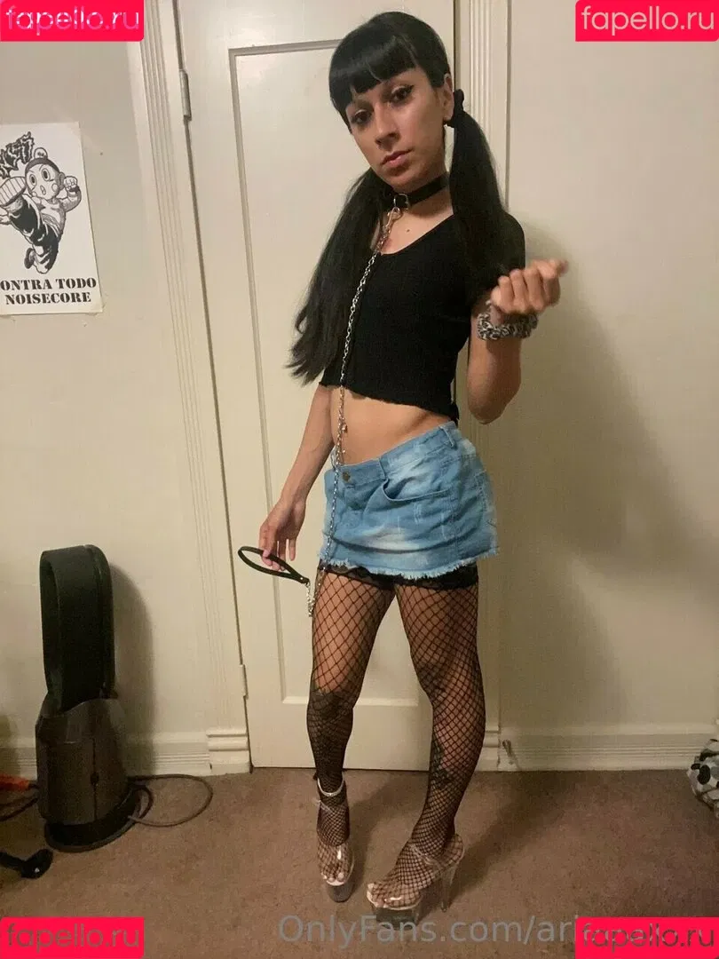 ariaaaxxx Onlyfans Photo Gallery 