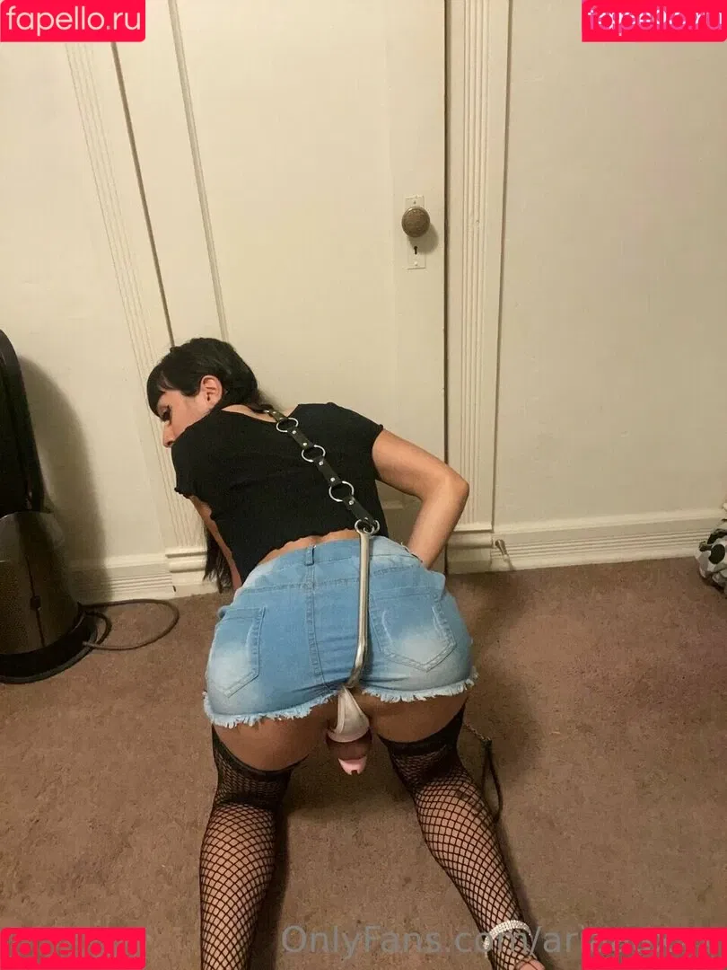 ariaaaxxx Onlyfans Photo Gallery 