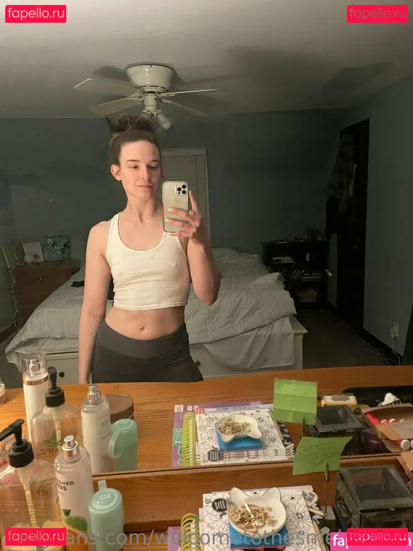 welcometothesmokeshow Onlyfans Photo Gallery 