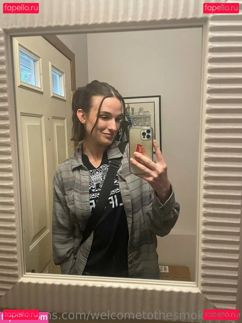 welcometothesmokeshow Onlyfans Photo Gallery 