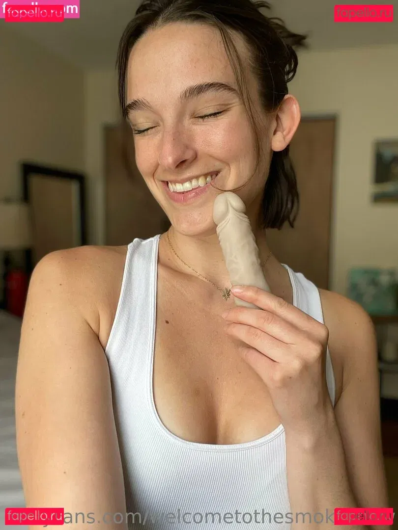 welcometothesmokeshow Onlyfans Photo Gallery 