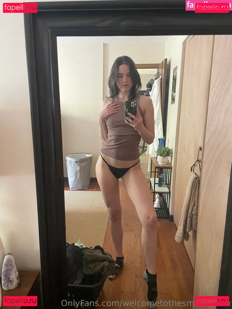 welcometothesmokeshow Onlyfans Photo Gallery 