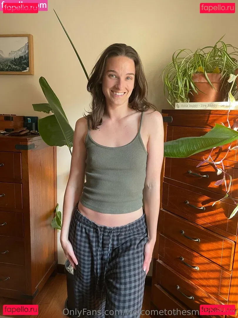 welcometothesmokeshow Onlyfans Photo Gallery 