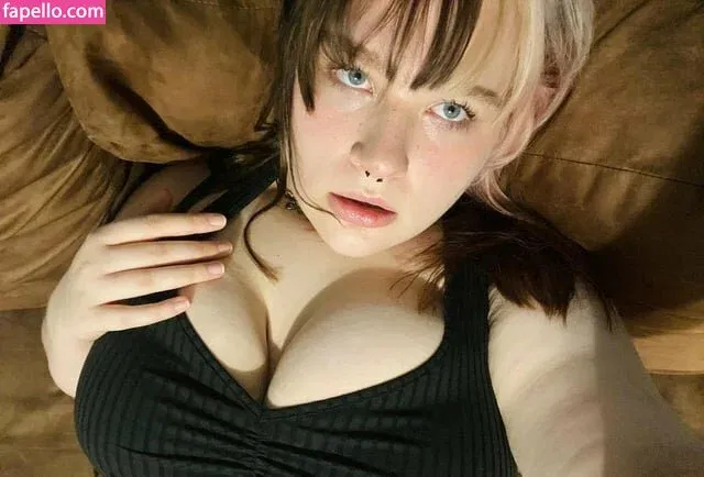 urlocalgothbaby Onlyfans Photo Gallery 