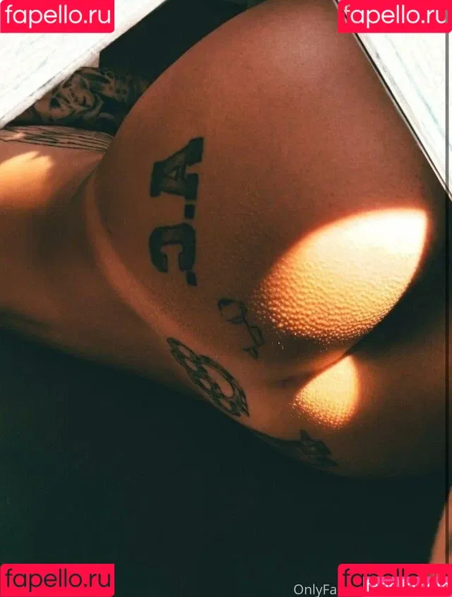 Tattstoner Onlyfans Photo Gallery 