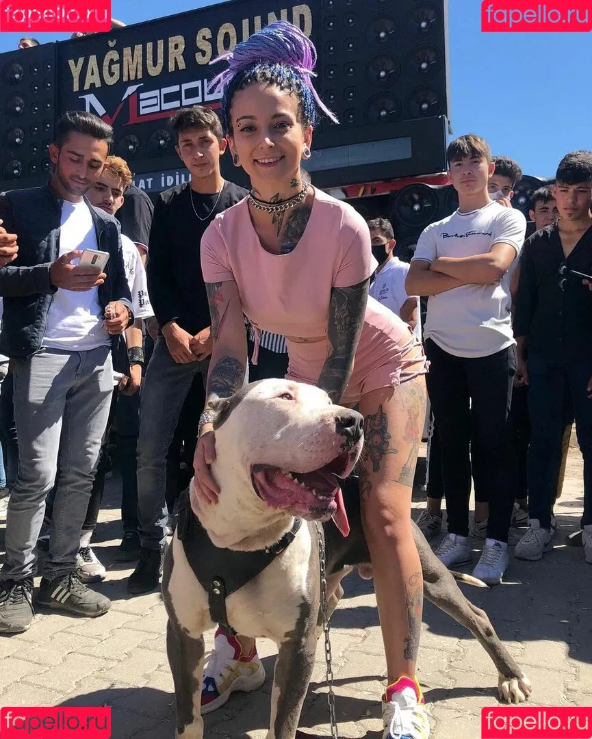 Yağmur Şimşek TR Onlyfans Photo Gallery 