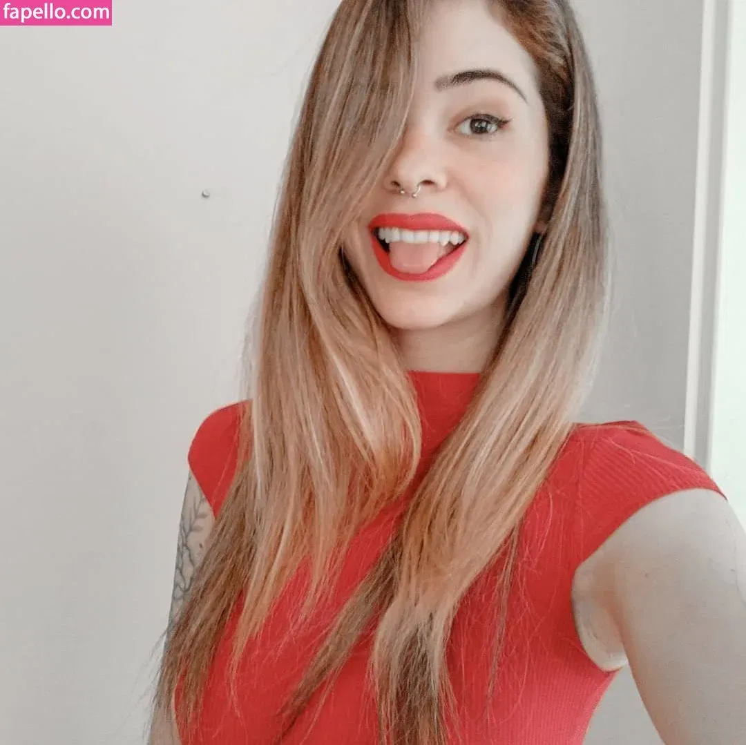 Yağmur Şimşek TR Onlyfans Photo Gallery 