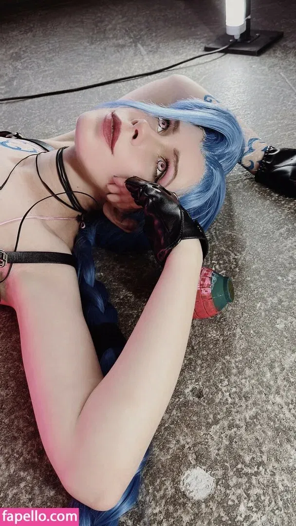 Caterpillar Onlyfans Photo Gallery 