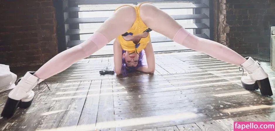 Caterpillar Onlyfans Photo Gallery 