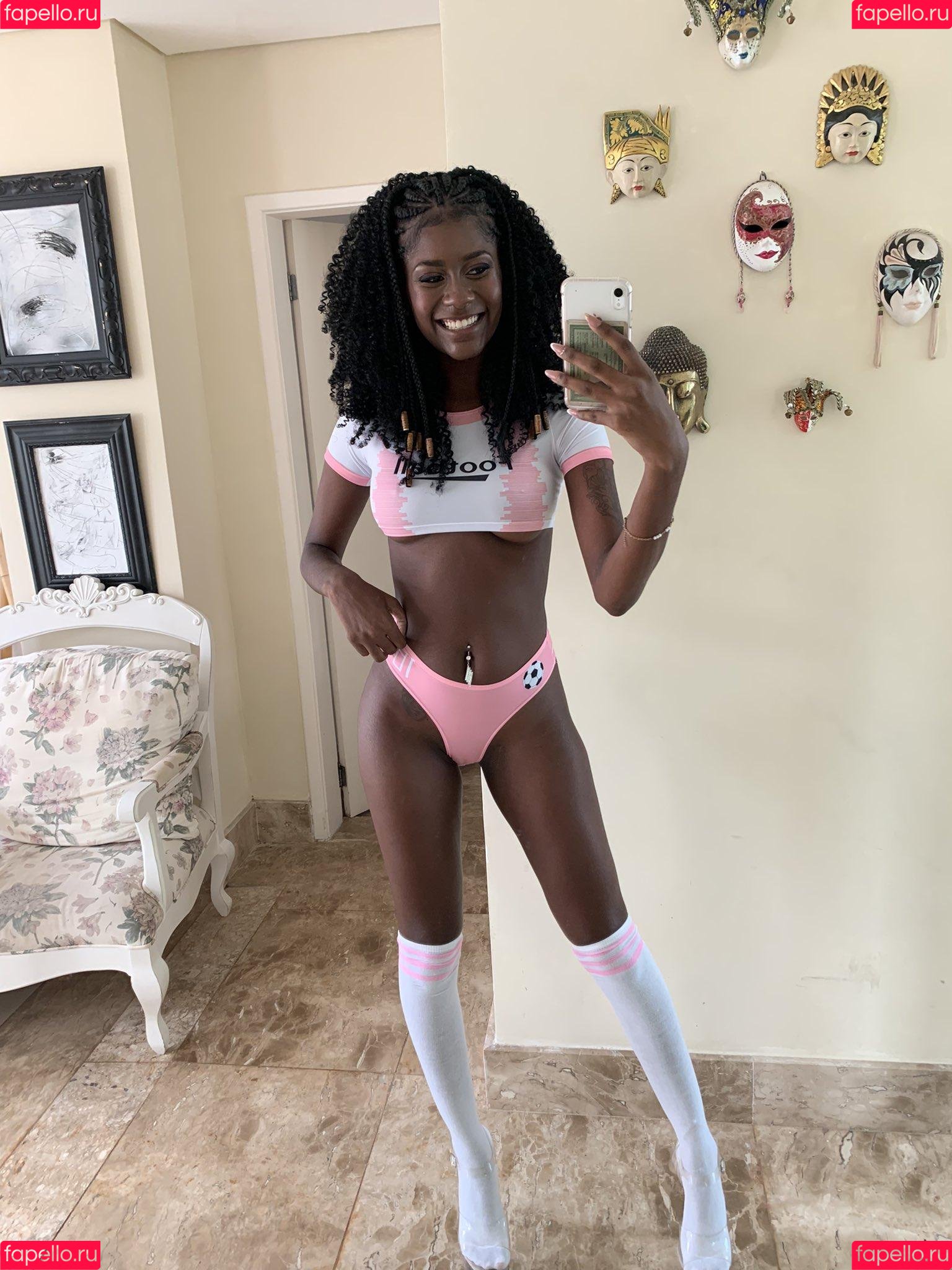 Avery Mia Onlyfans Photo Gallery 