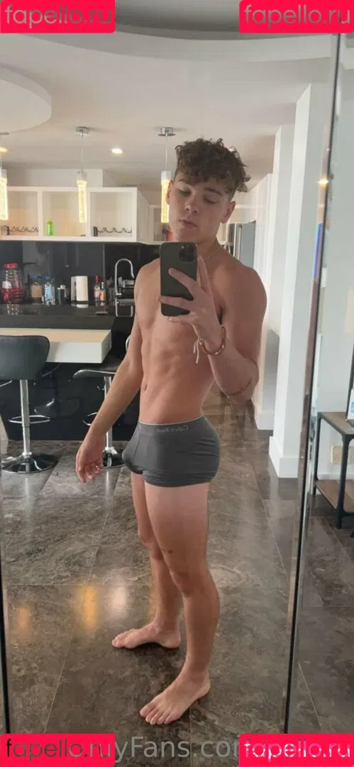 opash Onlyfans Photo Gallery 