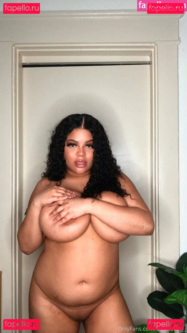 loganberry_ Onlyfans Photo Gallery 