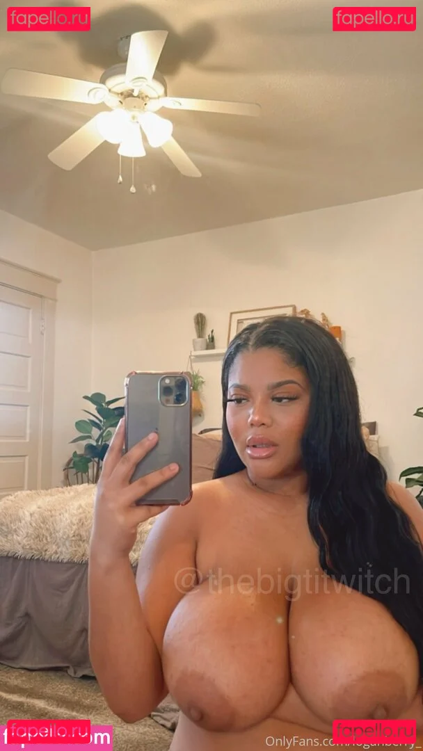 loganberry_ Onlyfans Photo Gallery 