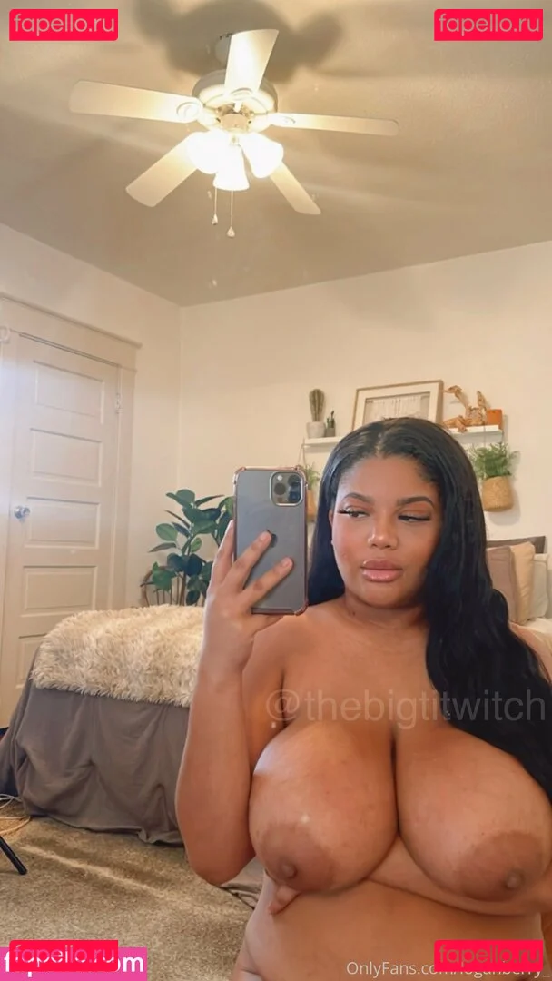 loganberry_ Onlyfans Photo Gallery 