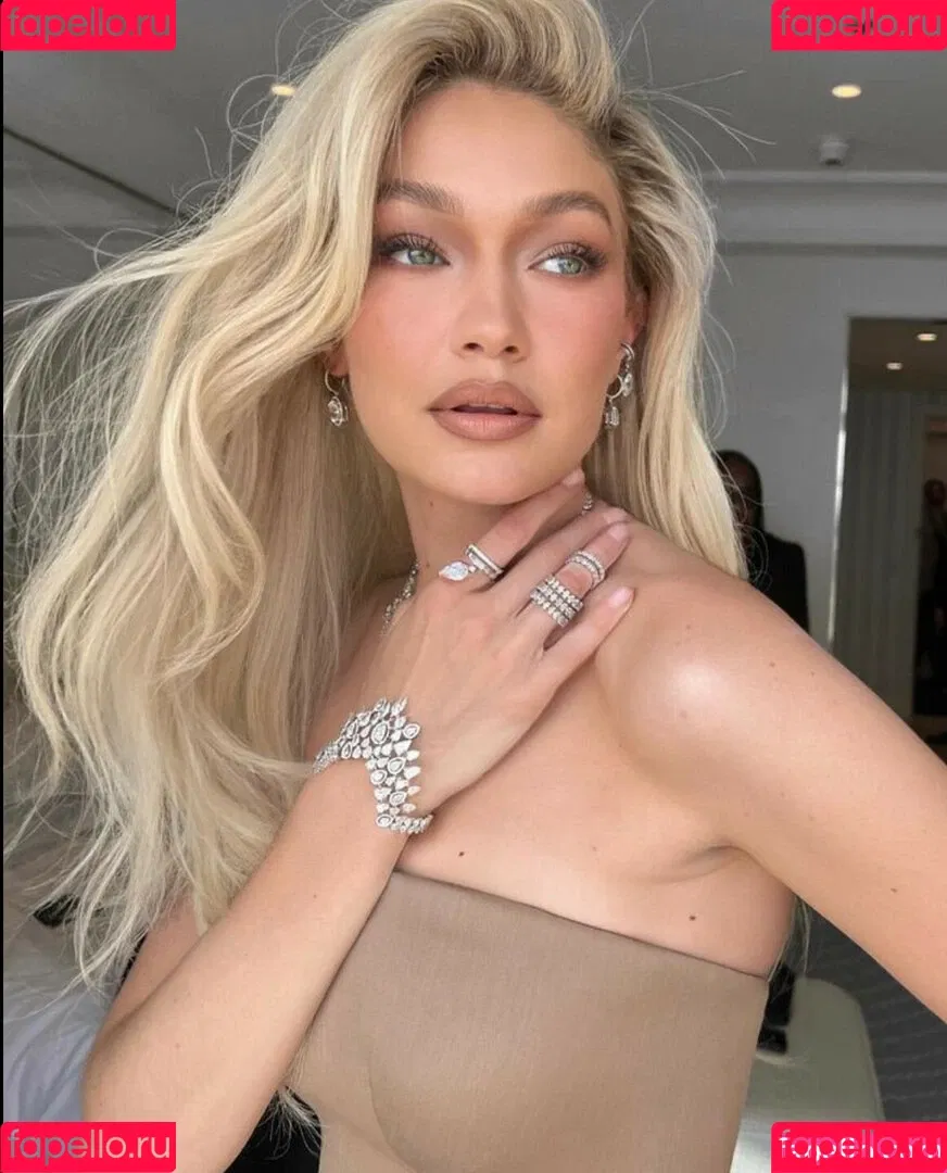 Gigi Hadid Onlyfans Photo Gallery 