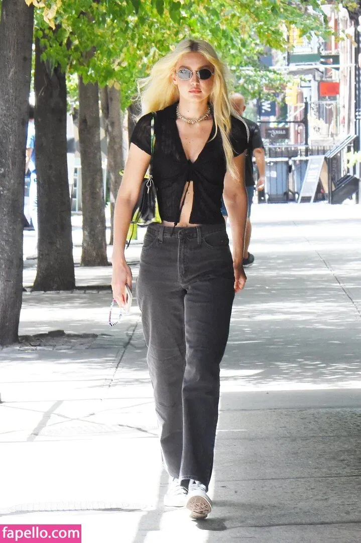 Gigi Hadid Onlyfans Photo Gallery 