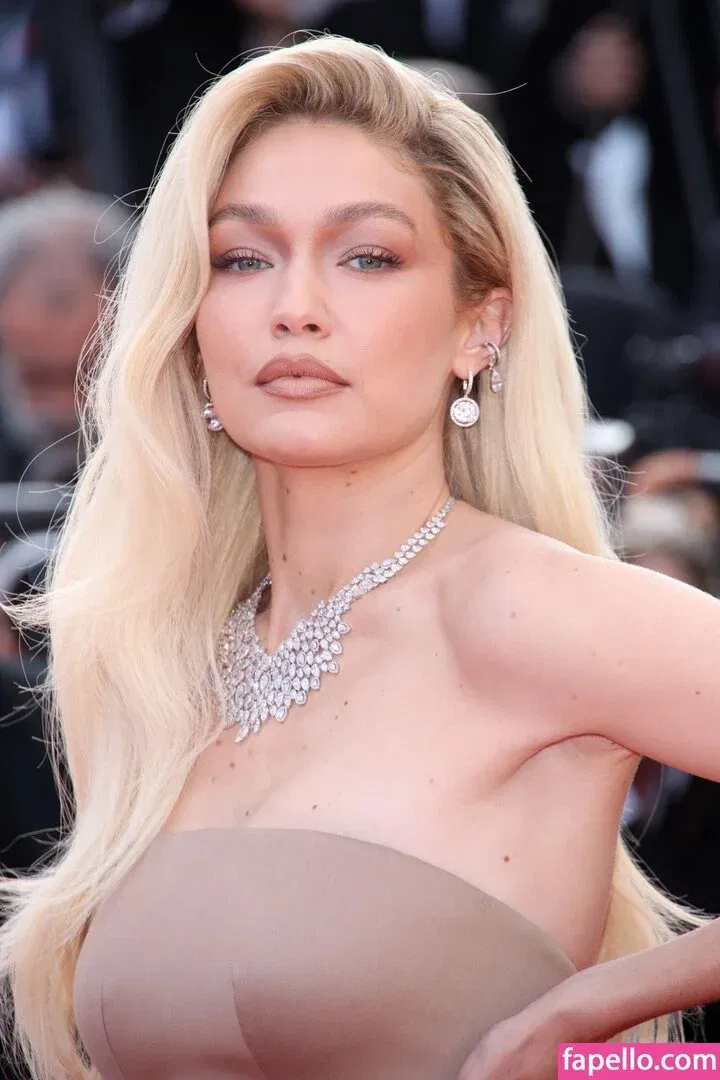 Gigi Hadid Onlyfans Photo Gallery 