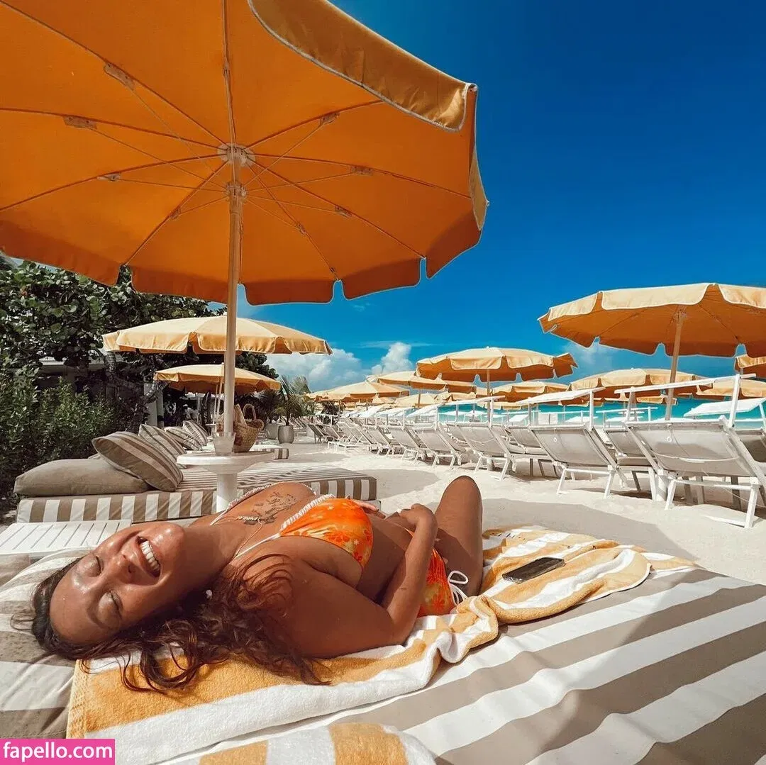 Gigi Hadid Onlyfans Photo Gallery 