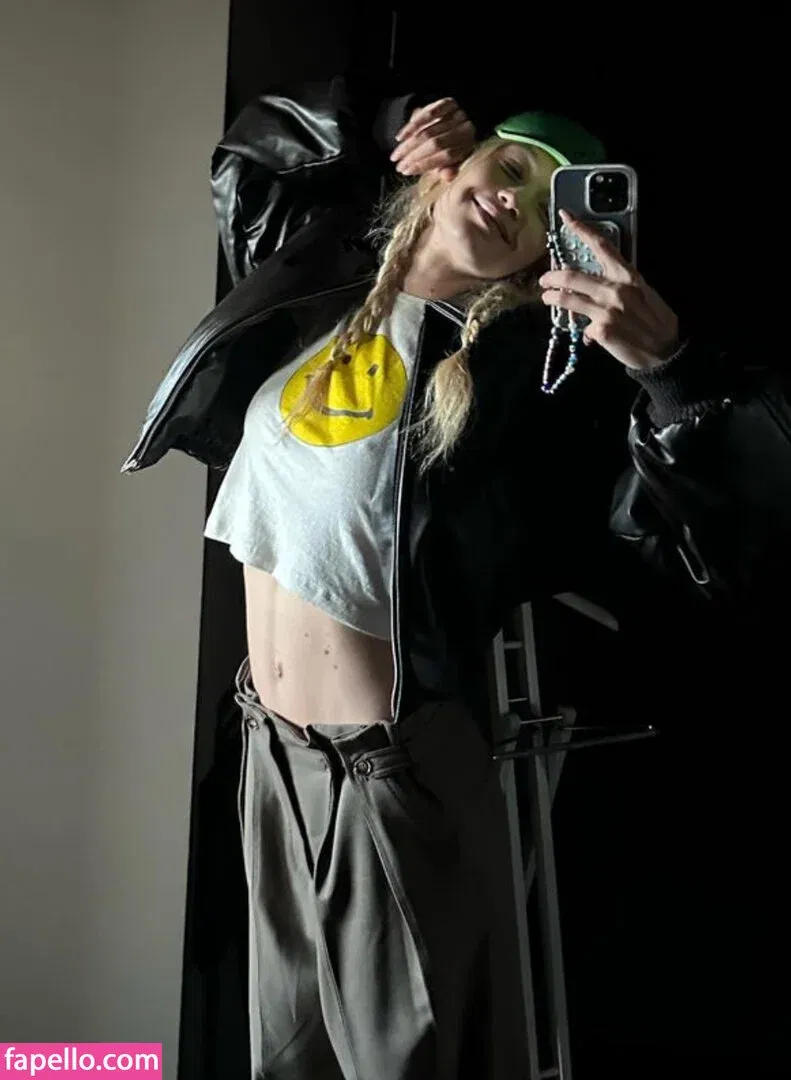 Gigi Hadid Onlyfans Photo Gallery 