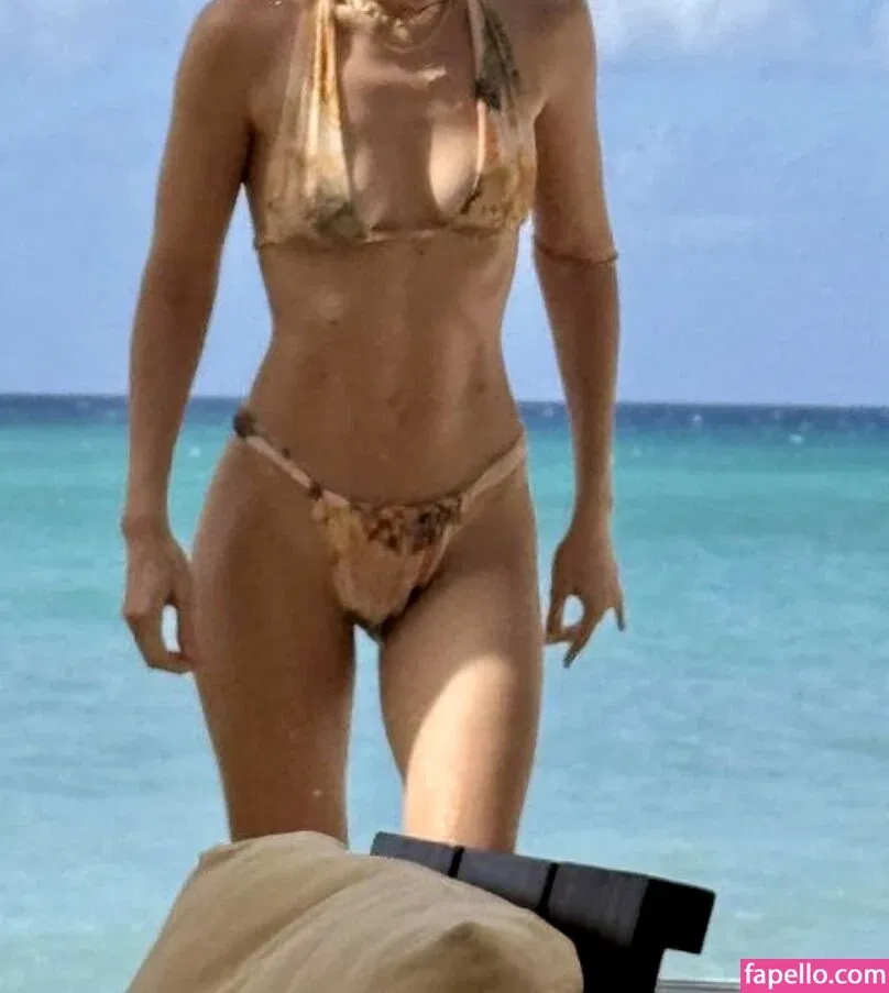 Gigi Hadid Onlyfans Photo Gallery 