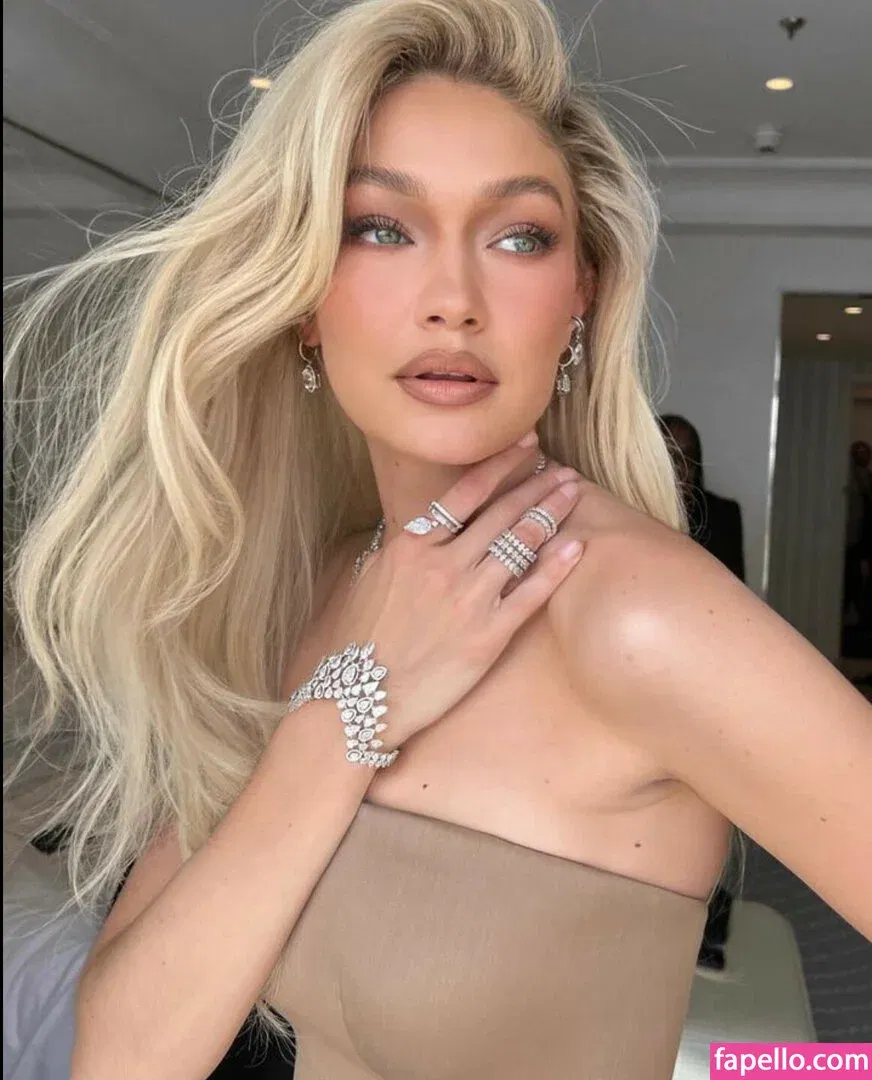 Gigi Hadid Onlyfans Photo Gallery 