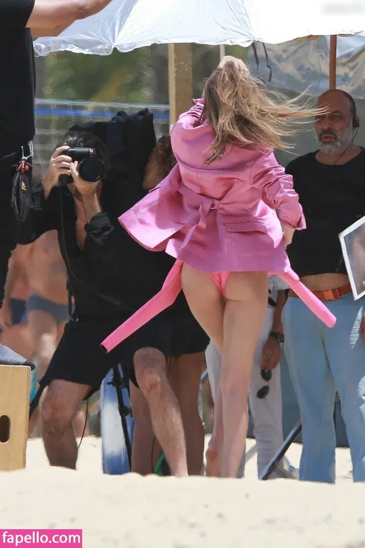 Gigi Hadid Onlyfans Photo Gallery 