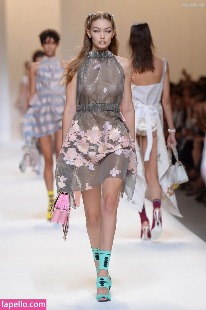 Gigi Hadid Onlyfans Photo Gallery 