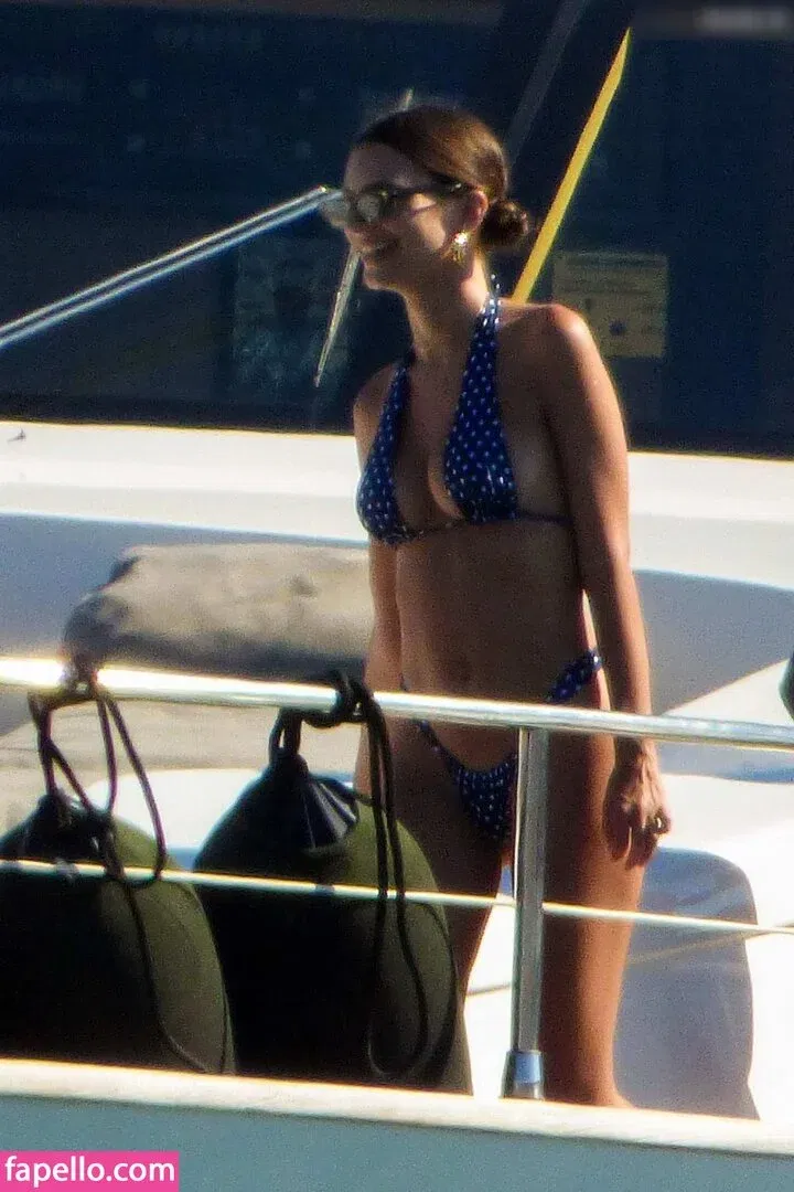 Gigi Hadid Onlyfans Photo Gallery 