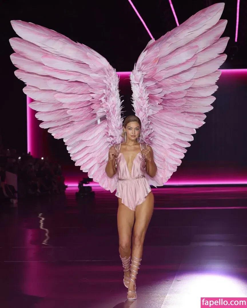 Gigi Hadid Onlyfans Photo Gallery 