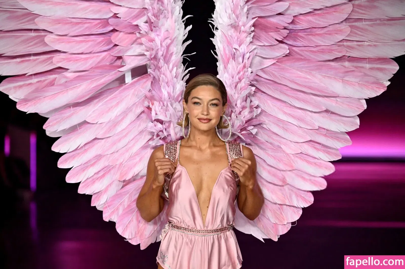 Gigi Hadid Onlyfans Photo Gallery 