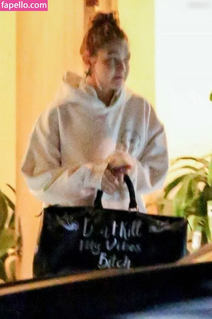 Gigi Hadid Onlyfans Photo Gallery 