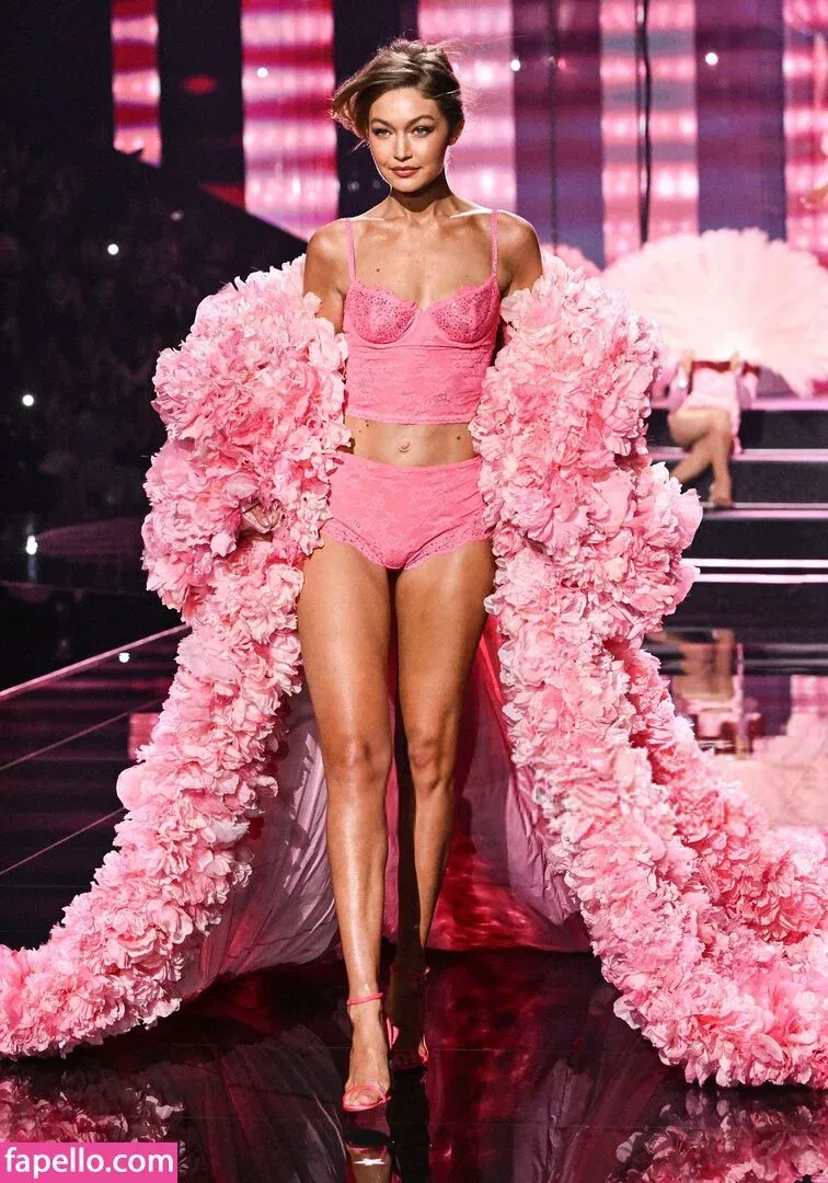 Gigi Hadid Onlyfans Photo Gallery 