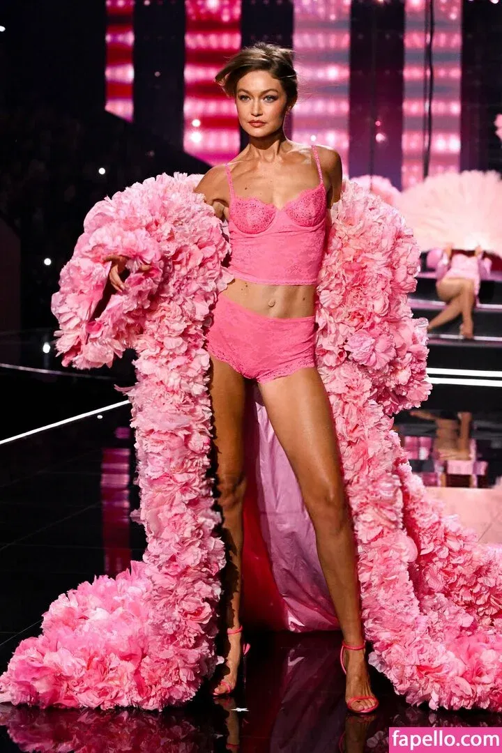 Gigi Hadid Onlyfans Photo Gallery 